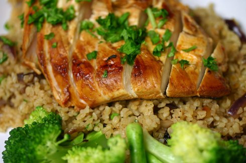 Harissa chicken with bulgur wheat pilaf
