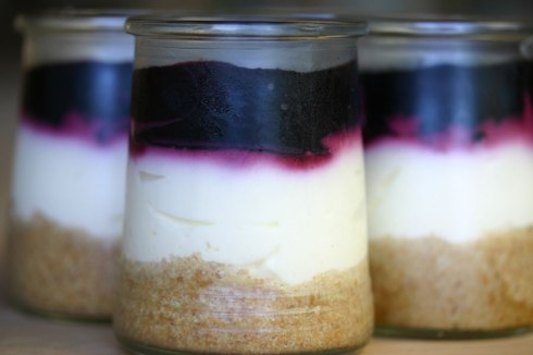 Blueberry cheesecake pots
