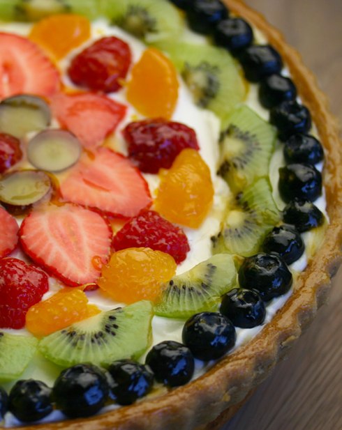 Fruit pizza