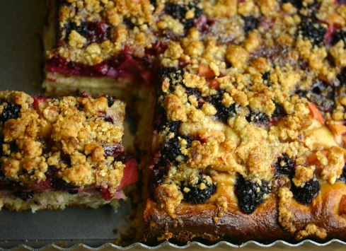 Blackberry-apple kuchen