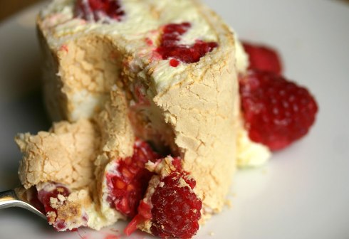 Raspberry meringue roulade