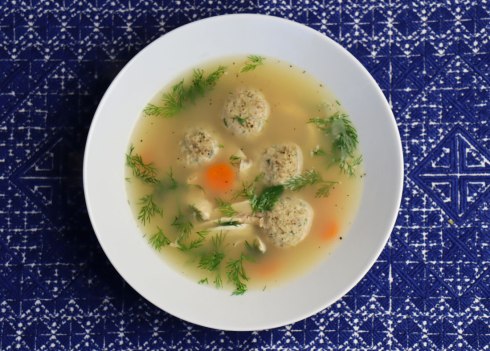 chicken soup with kneidlach